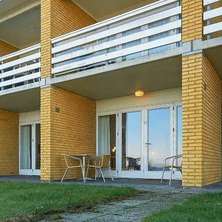 Apartment 4 Person Holiday In