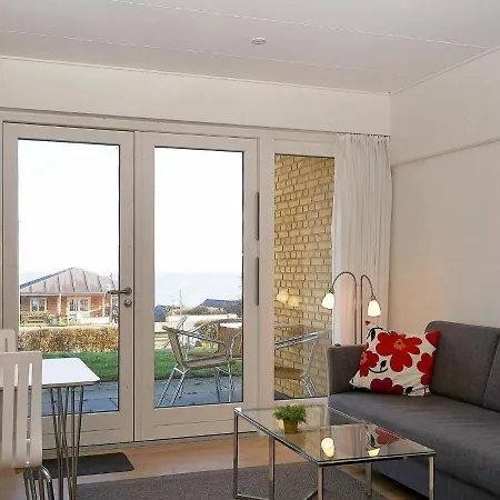 Apartment 4 Person Holiday In *